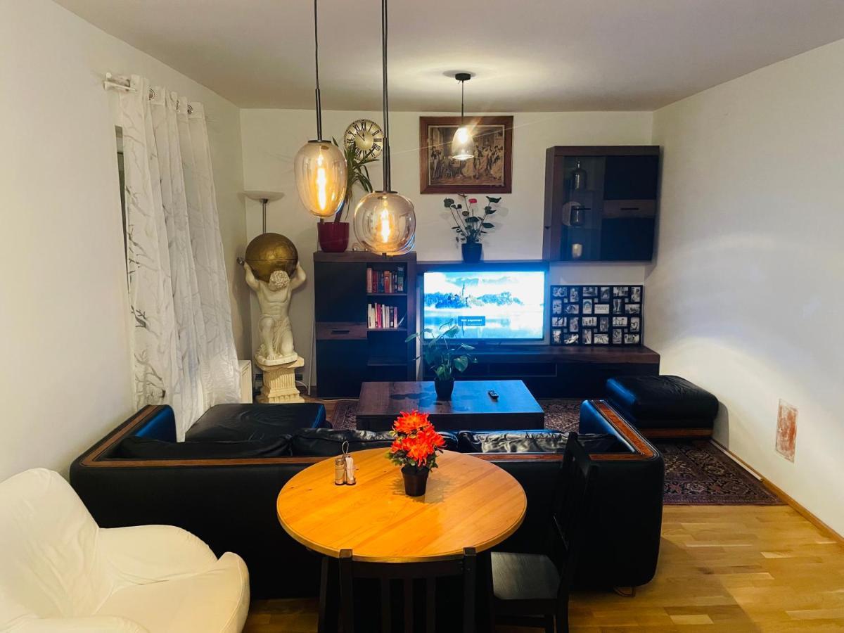 Room In City Center Near U6,U3 And Westbahnhof Wien Exteriör bild