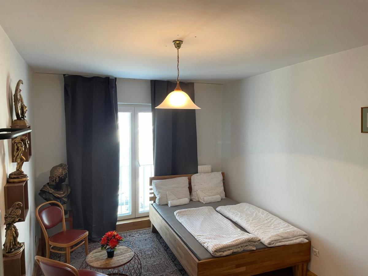 Room In City Center Near U6,U3 And Westbahnhof Wien Exteriör bild